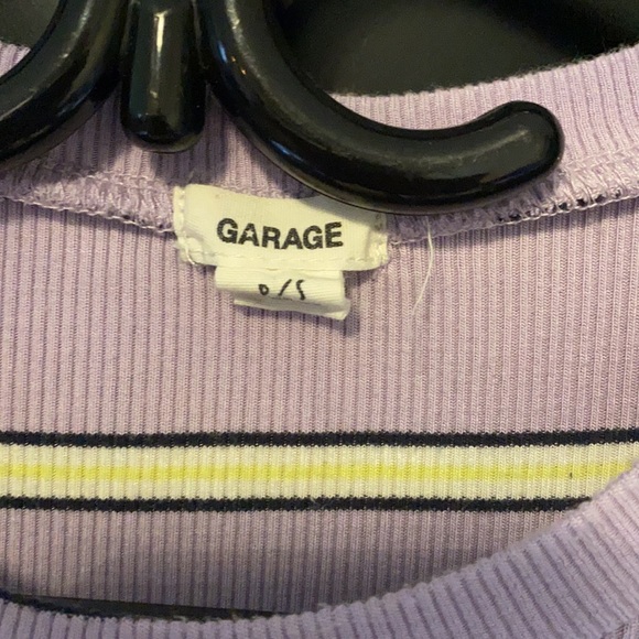 3/$10🌻 Crop Top - Picture 2 of 2